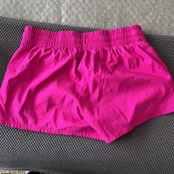 Athleta running shorts size small - Picture 3 of 3